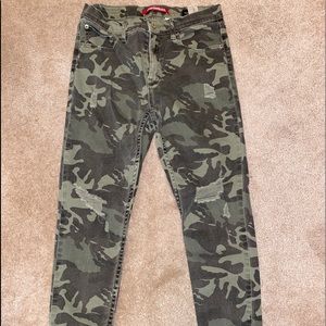 Camo pants